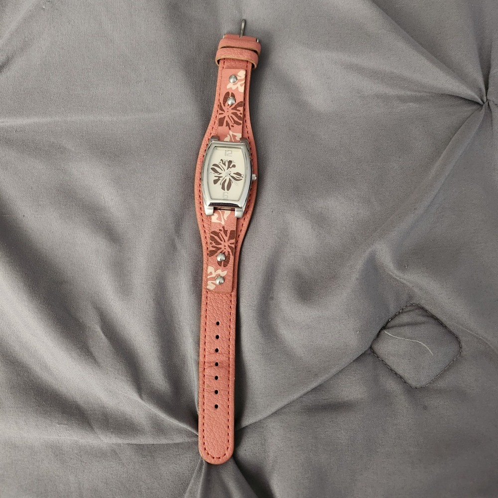 Fossil Womens Pink Leather Cuff Watch Floral Hibiscus Studded Band Rectangular